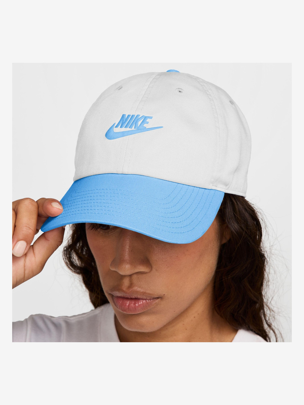 Unisex Adult Club Unstructured Futura Wash Cap | White, Football Blue | Size L
